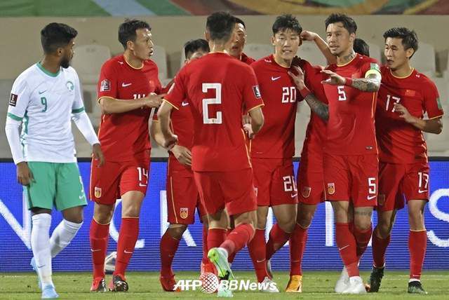 在国米4-0击败乌迪内斯之后，劳塔罗在接受赛后采访时亲承即将与国米完成续约。